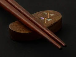 ORYOKI Essstäbchen Set mit Ablage Tonbo, Granadillo