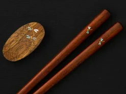 ORYOKI Essstäbchen Set mit Ablage Tonbo, Granadillo