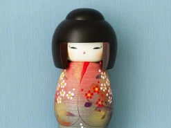 ORYOKI Kokeshi: Holzfigur Doshin